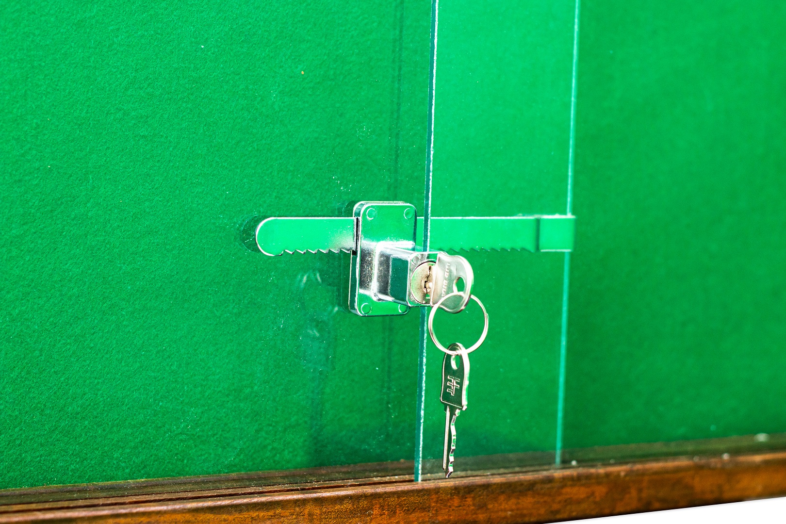 Quadro Aviso Porta de Madeira