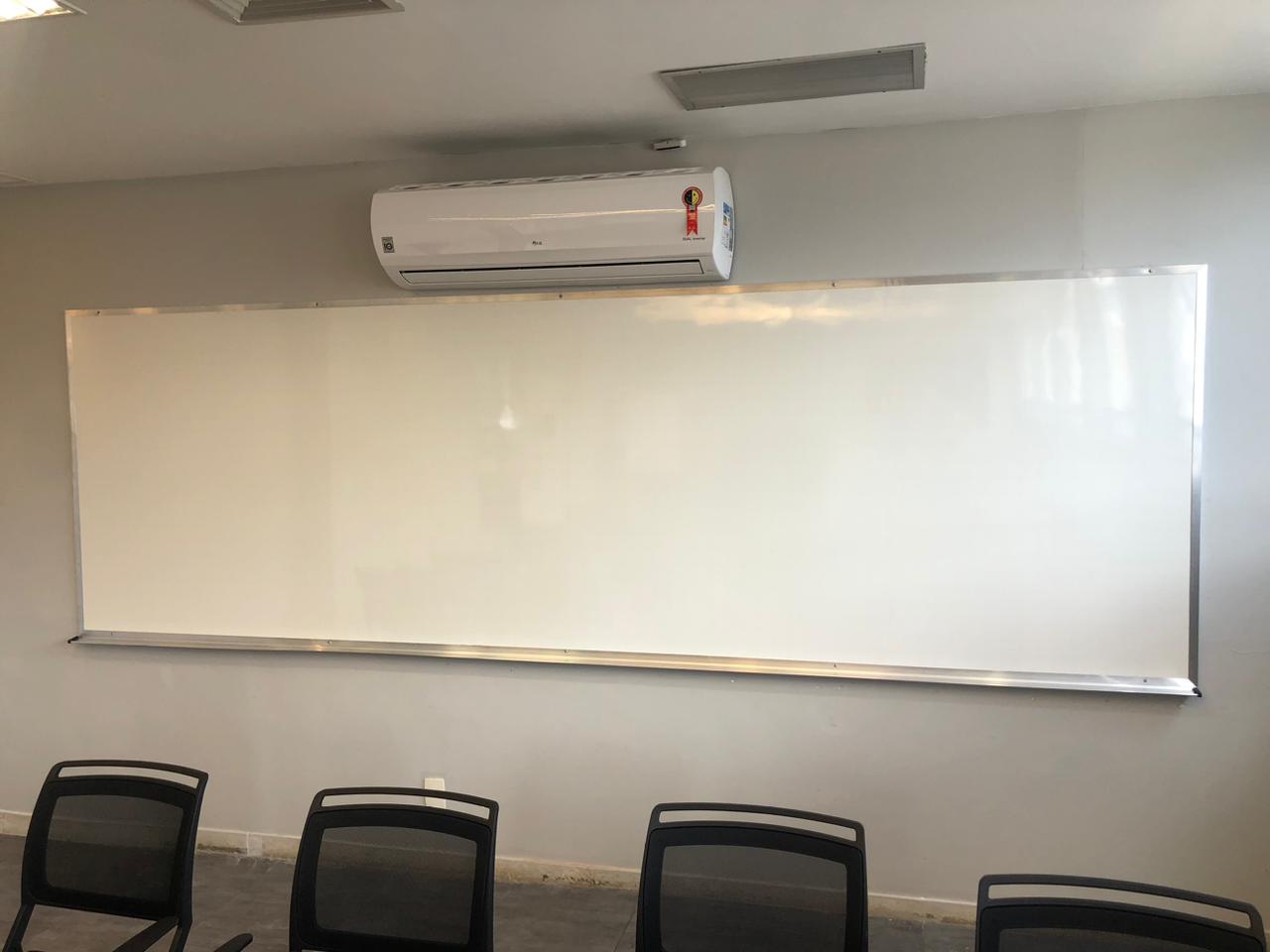 Quadro Branco Liso Reforçado - Esquadria